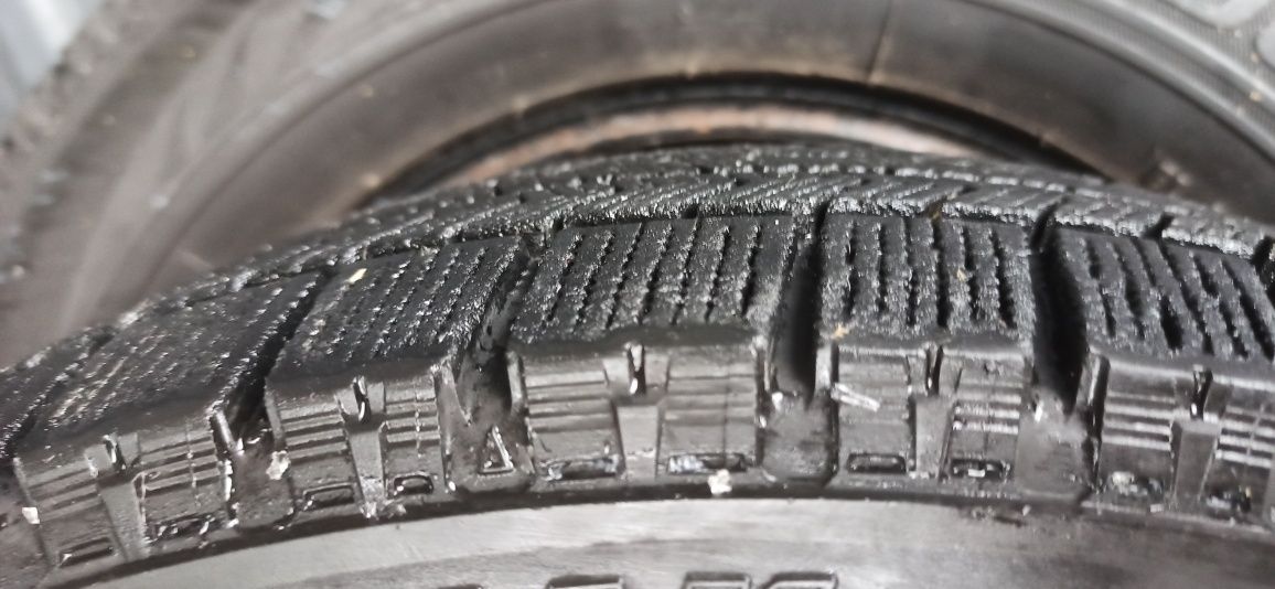 Bridgstone Blizzak VRX 175/70 R14