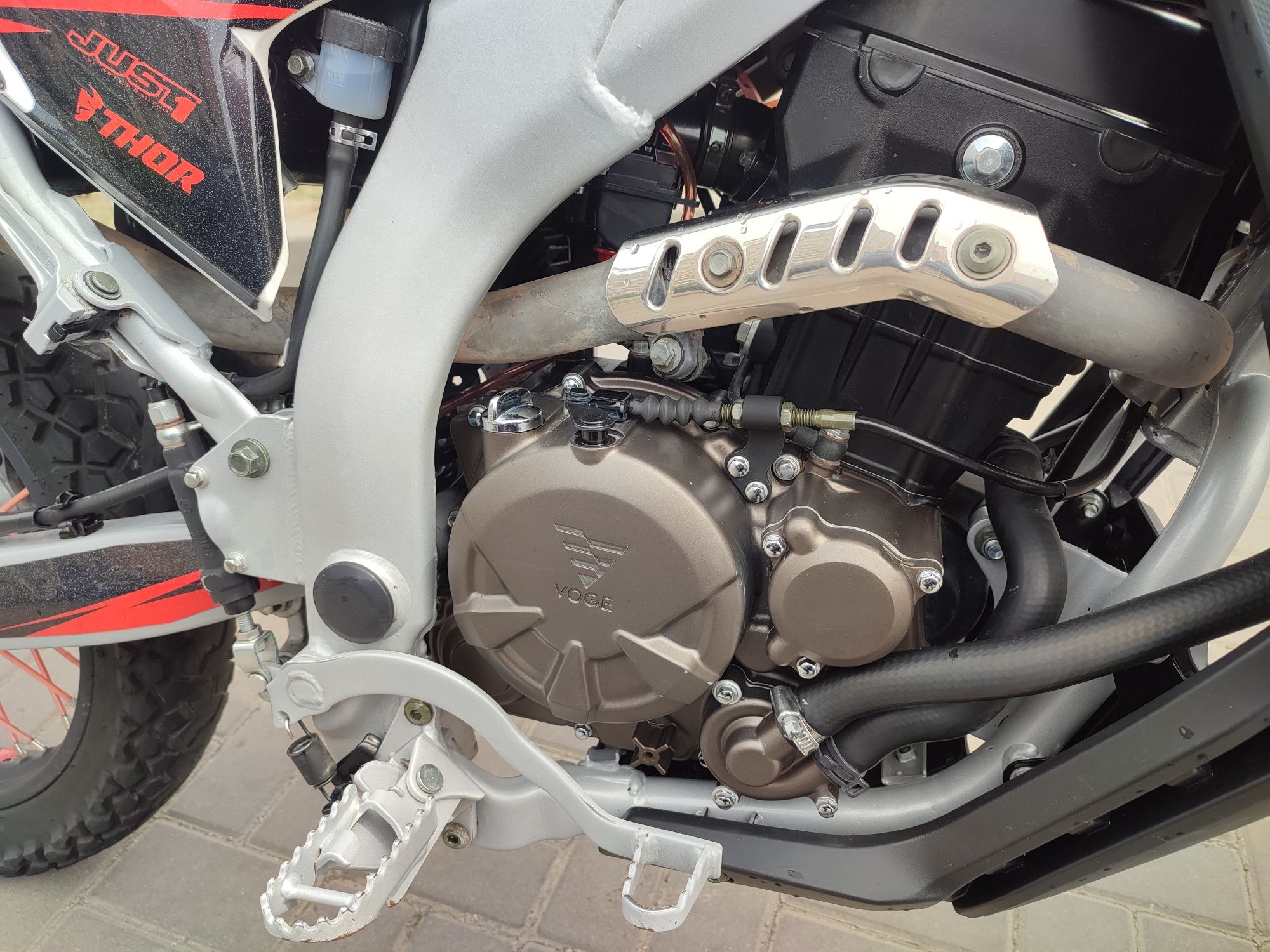 Voge 300Rally Loncing