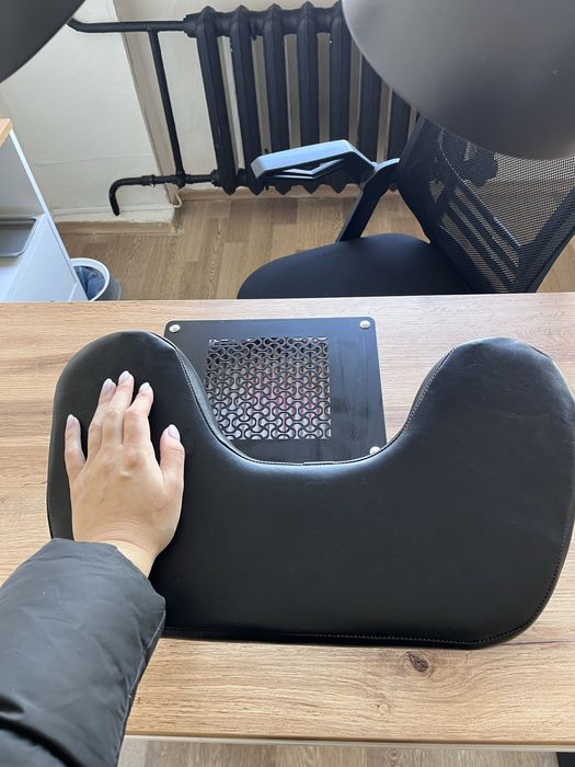 Підставка для манікюру рук підлокітник манікюрна