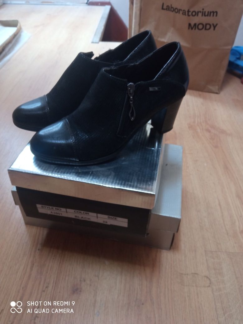Buty na obcasie używane kilka razy ubrane.