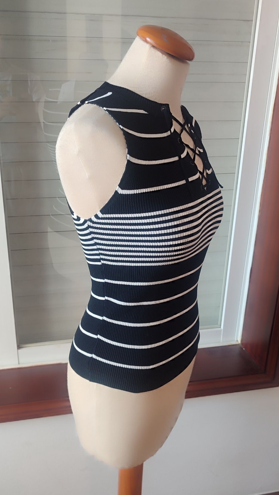 T-shirt caveada Qu Style - novo

- Tamanho único 

Os portes são a car