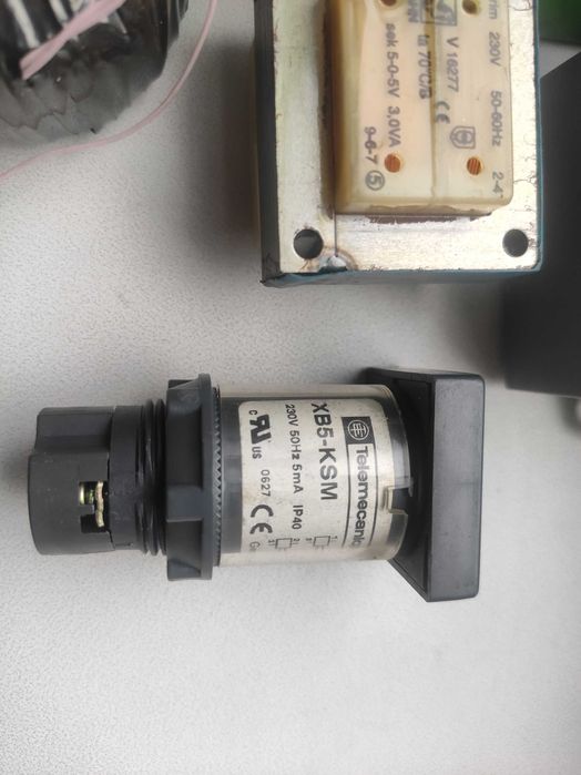 Малогабаритные понижающие трансформаторы.