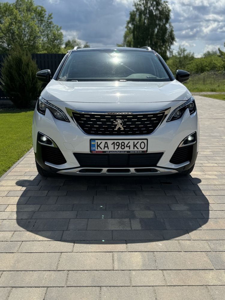 Продам автомобіль Peugeot 3008 2019р.