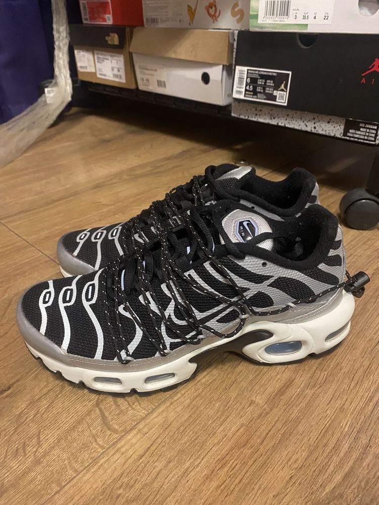 Nike air max plus utility black silver