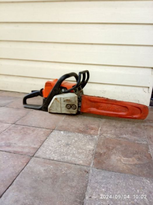 Бензопила рабочая