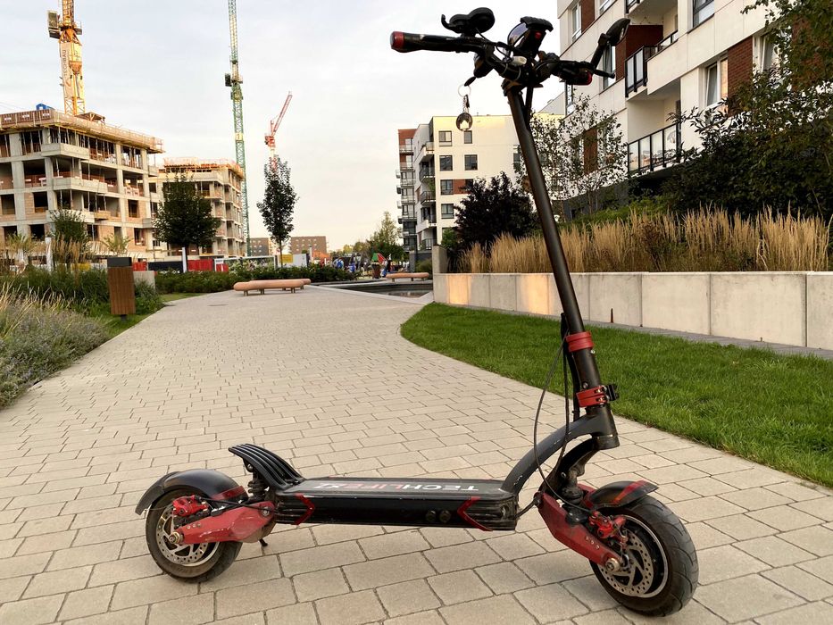 TechLife X7 Lite: 45 km/h, amortyzacja, serwisowana