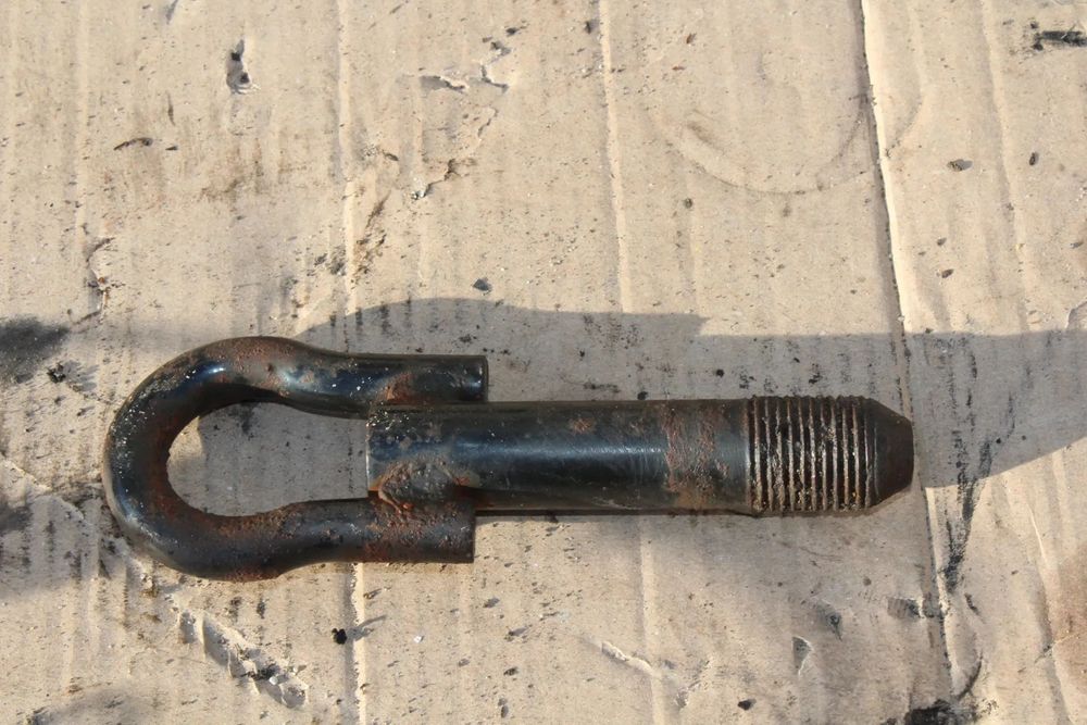 ucho holownicze toyota yaris I