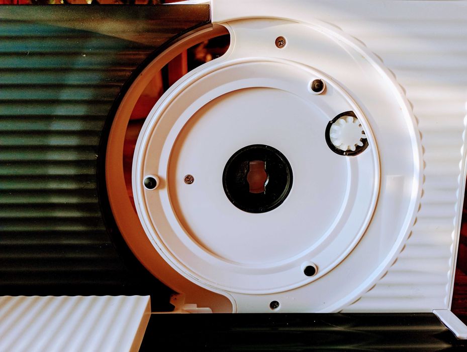 Нова ломтерізка (слайсер) Unold 78860 | 17 см нержавійка | 100 Вт