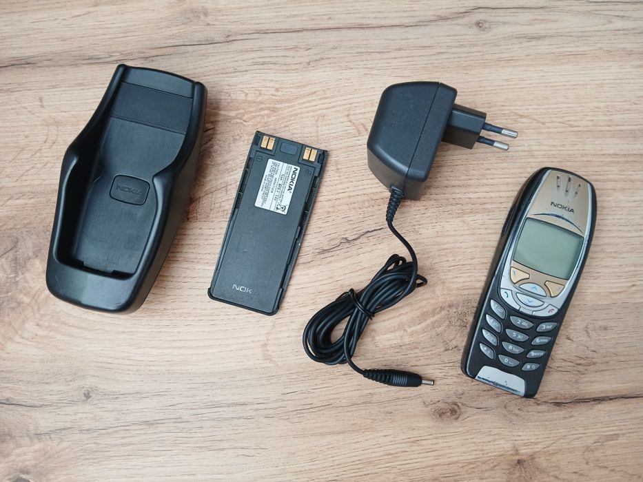 Nokia 6310i + BPS-2 + ACP-7E + uchwyt MCC-4 - I właściciel - Oryginał