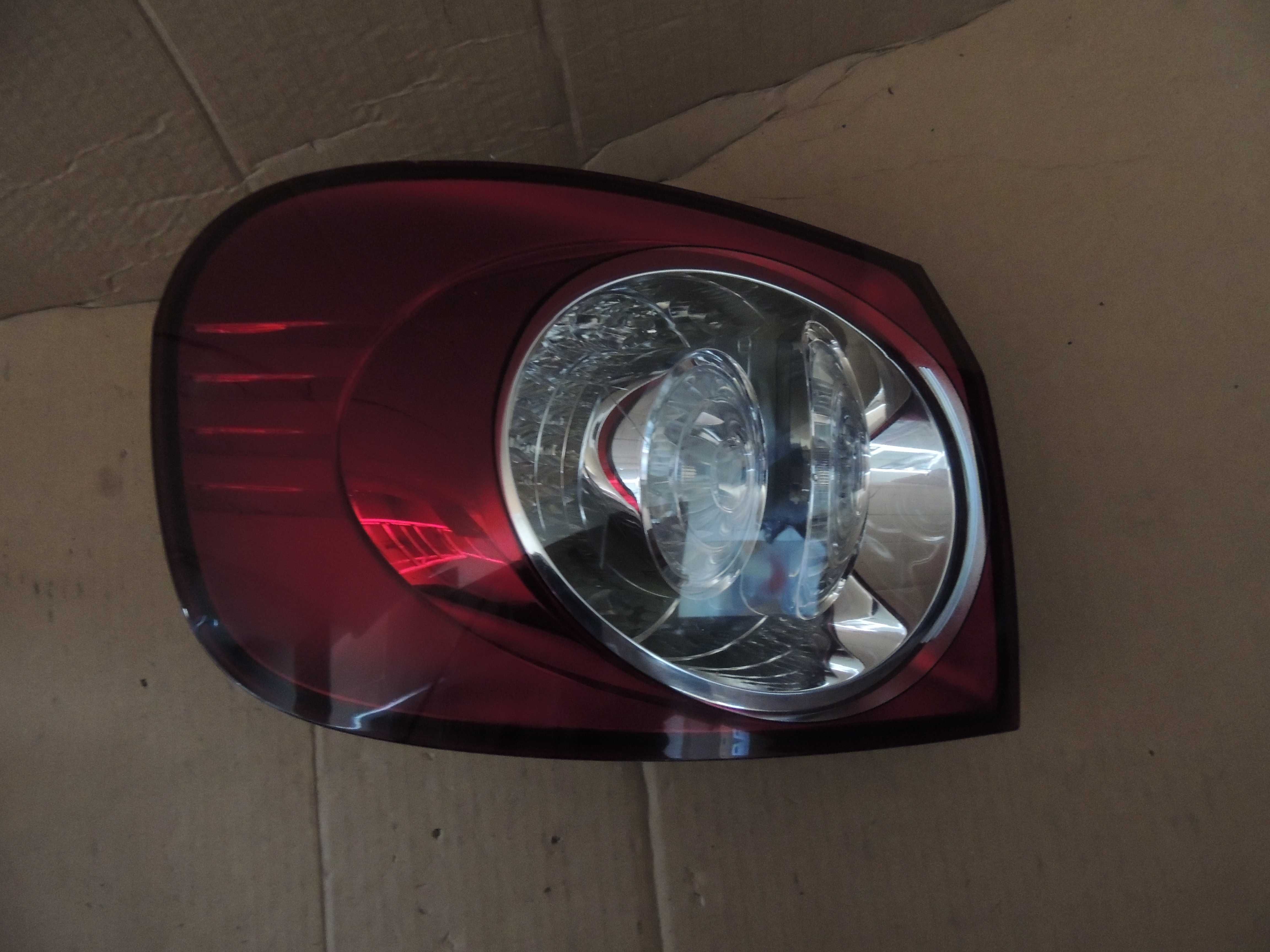 Lampa tył tylna lewa w błotnik Volkswagen Golf V 5 PLUS 03,04,05,06-