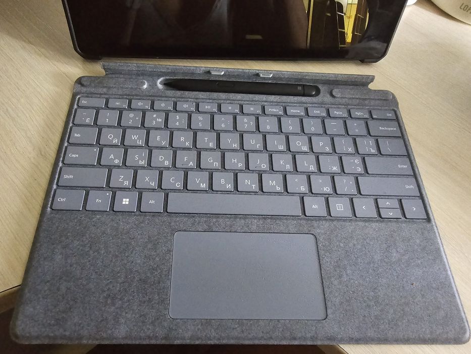 Планшет Планшет Microsoft Surface Pro 9 i7 16/256GB Graphite (QIL-0002