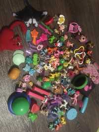 Мелкие игрушки: брелки, киндеры, пони, лол, лалалупси