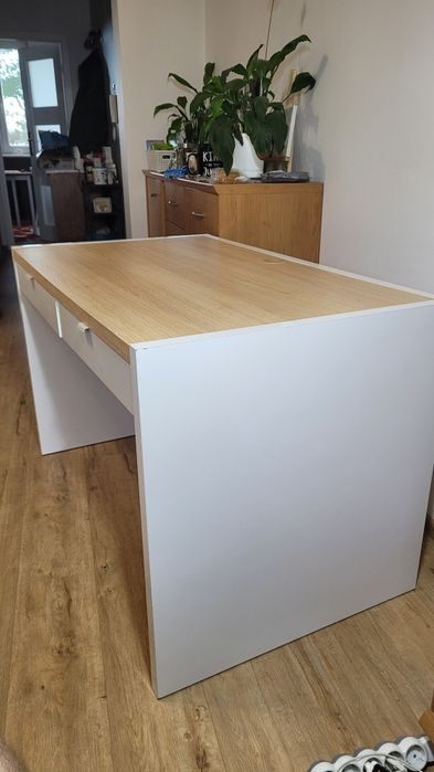 Biurko z 2 szufladami, solidne