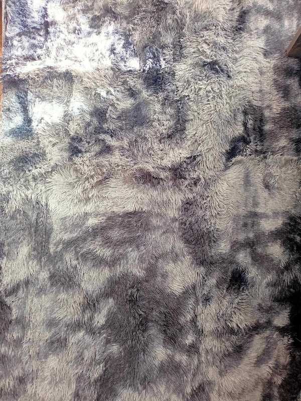 Gęsty pluszowy dywan shaggy 120 x 160 cm mata
