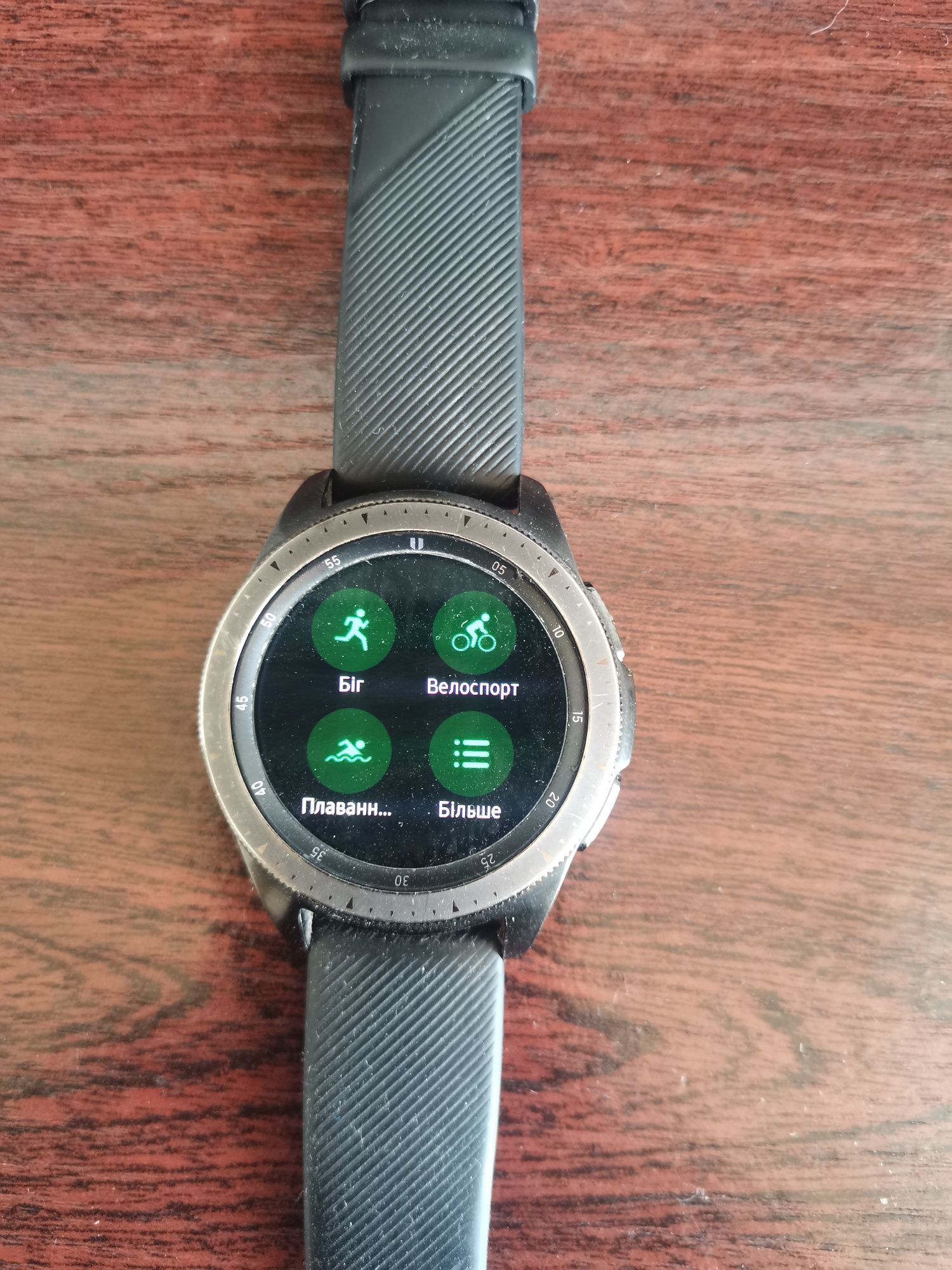 Продам смарт годинник Samsung Galaxy Watch 42mm