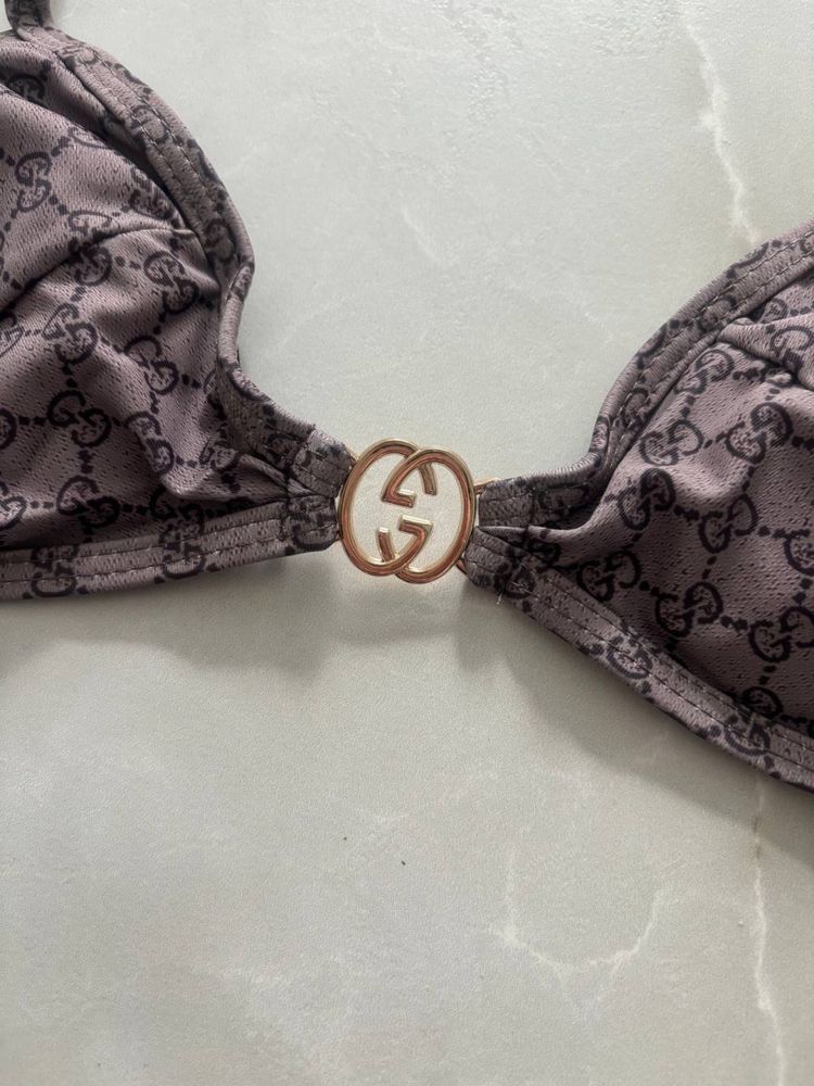 Stroje kąpielowy gucci