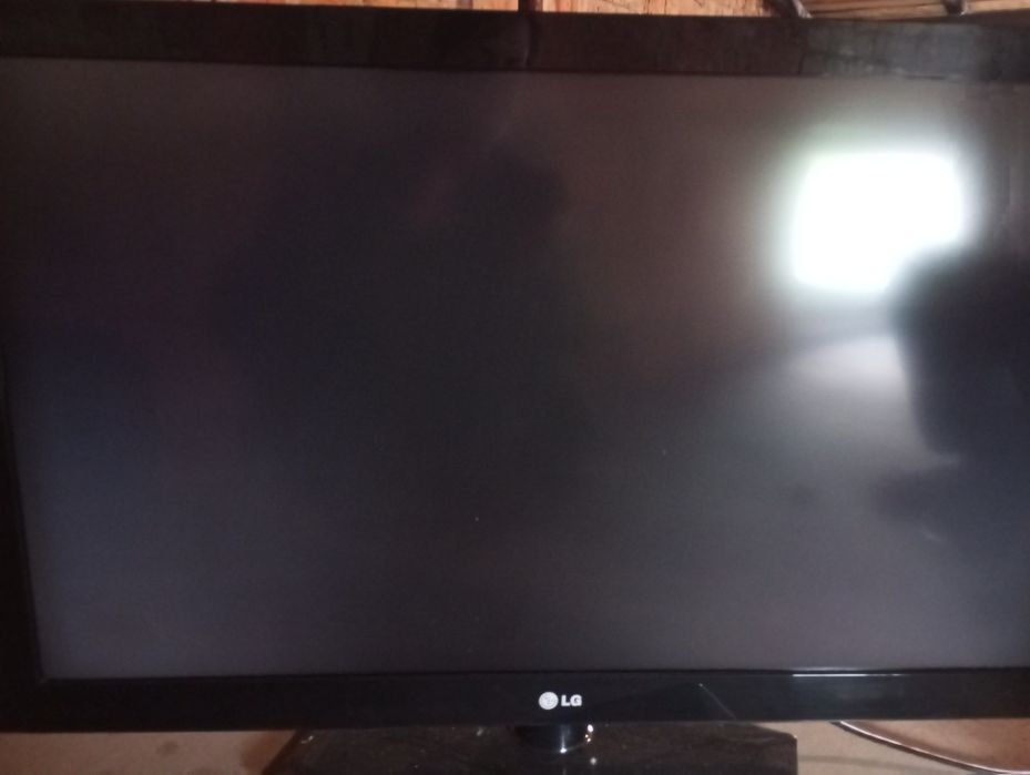 Telewizor LG 42" 42LD550