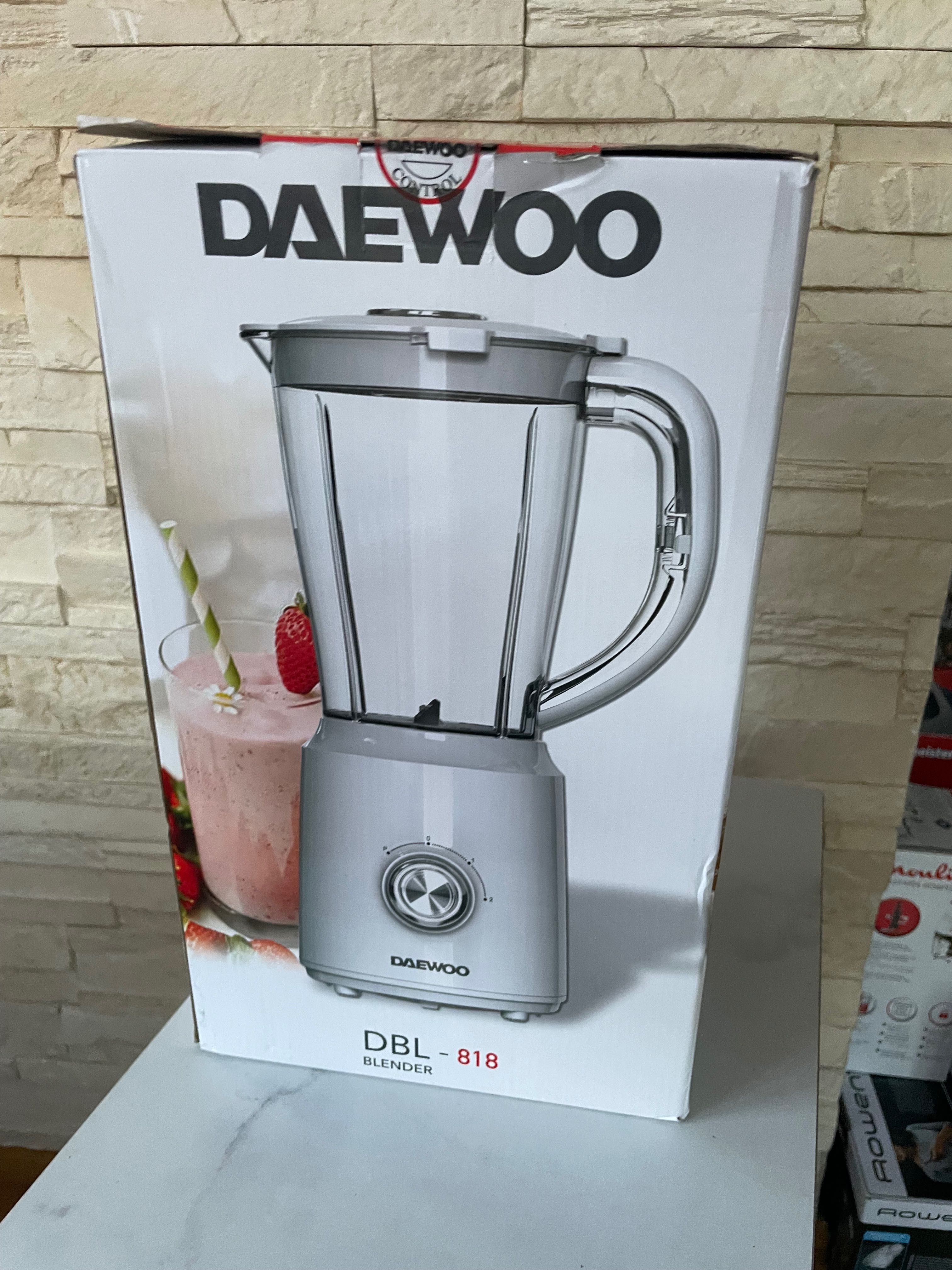 Blender kielichowy Daewoo DBL-818
