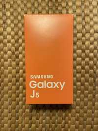 Smartfon Samsung Galaxy J5 / 8 GB 4G (LTE Cat4) czarny