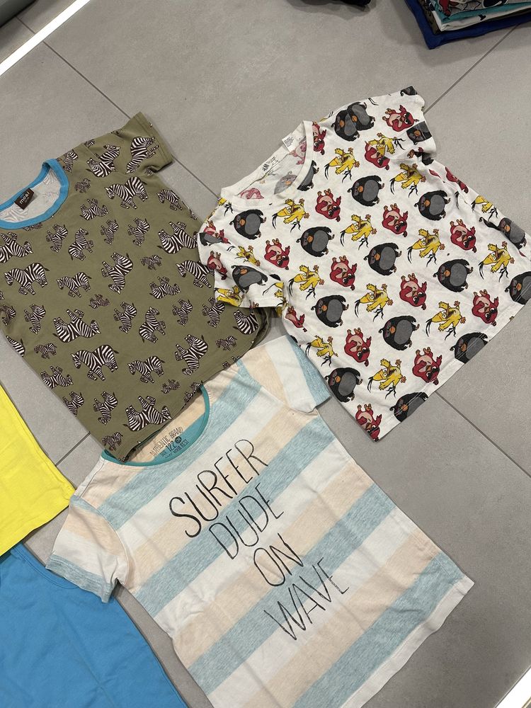 Bluzki z krótkim rękawem t-shirty dla chłopca 122 i 128cm na lato