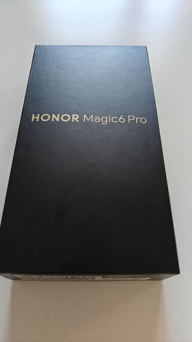 Honor magic 6 pro 12/512 GB + 6 etui + akcesoria do ochrony telefonu