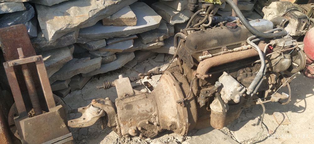 Двигун мотор авіа 712