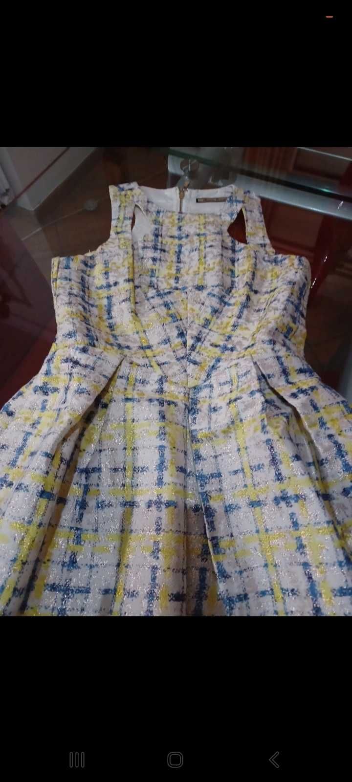 Vestido dourado e azul,com brilhos,novo