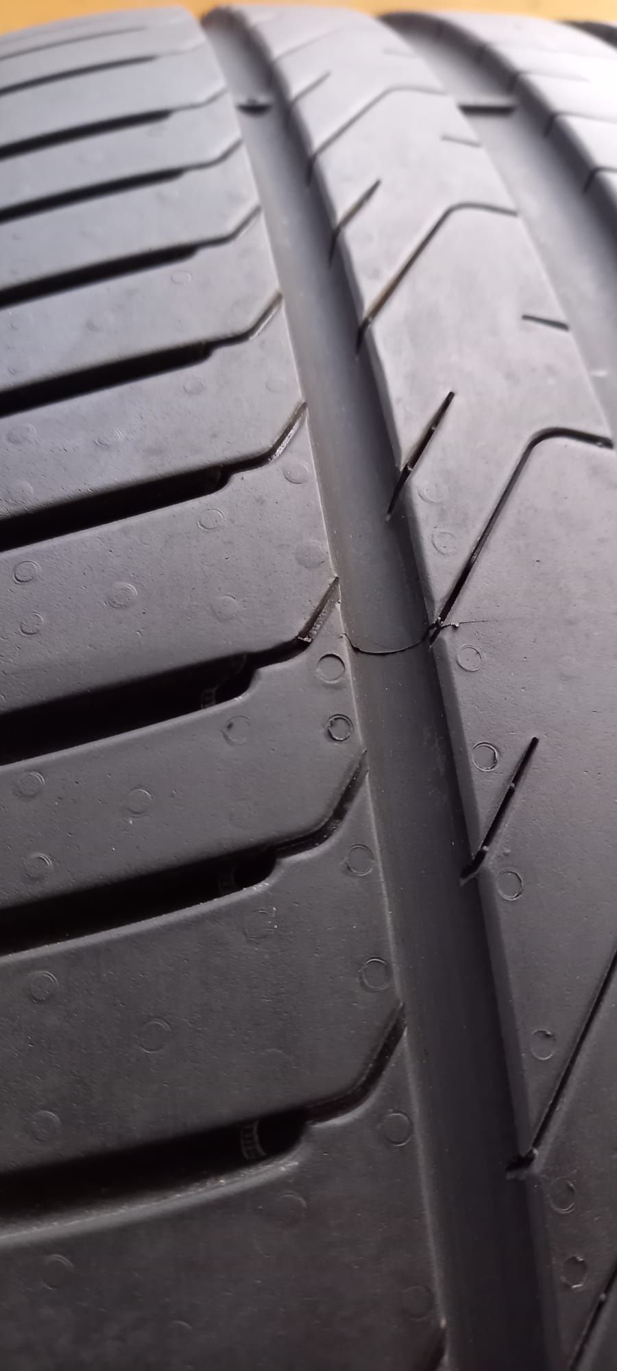 2x 275/40/18 Pirelli Cinturato P7 MO Para opon letnich Demo