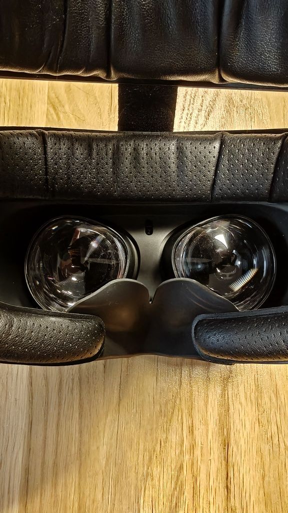 Oculus Quest 2 64 GB + Akcesoria