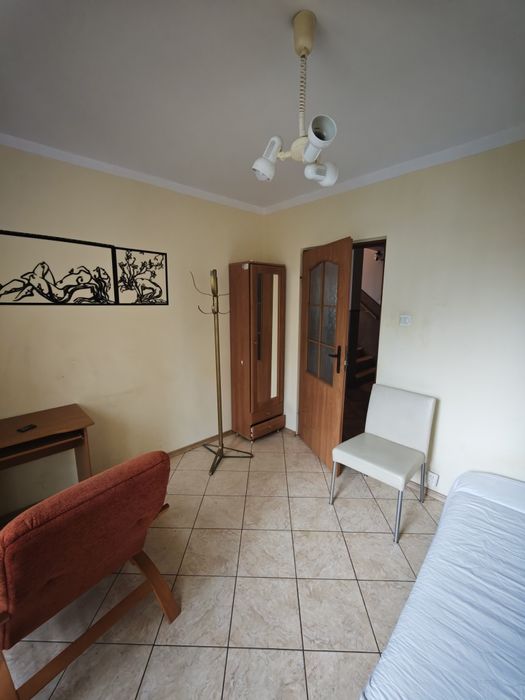 Pokój do wynajęcia z balkonem w spokojnej okolicy