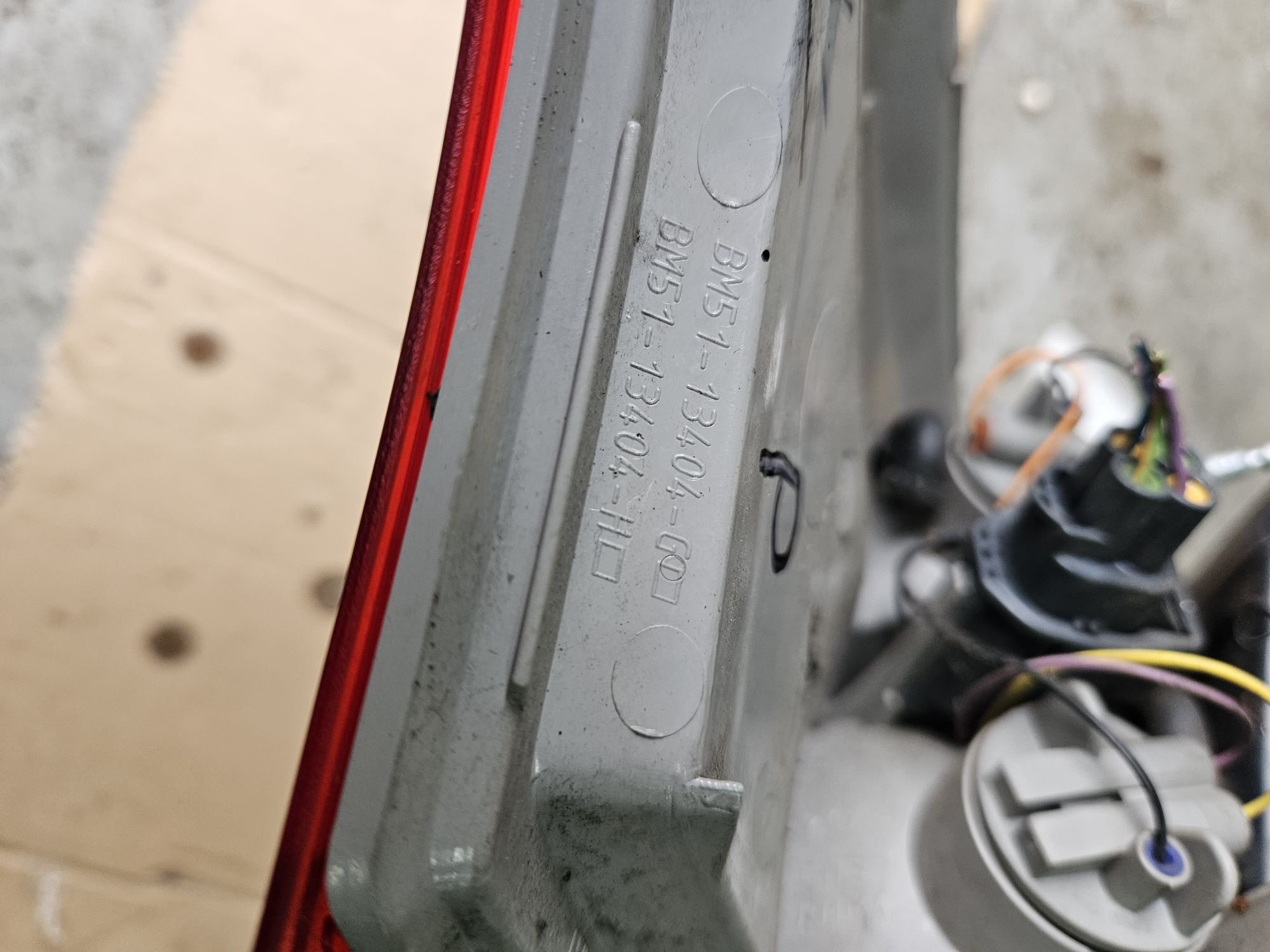 Lampa tyl prawa Ford Focus MK3 kombi