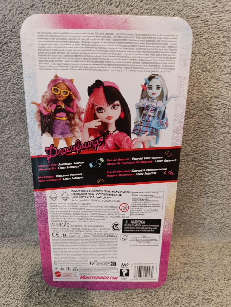 Monster Hight Draculaura Mattel 4+