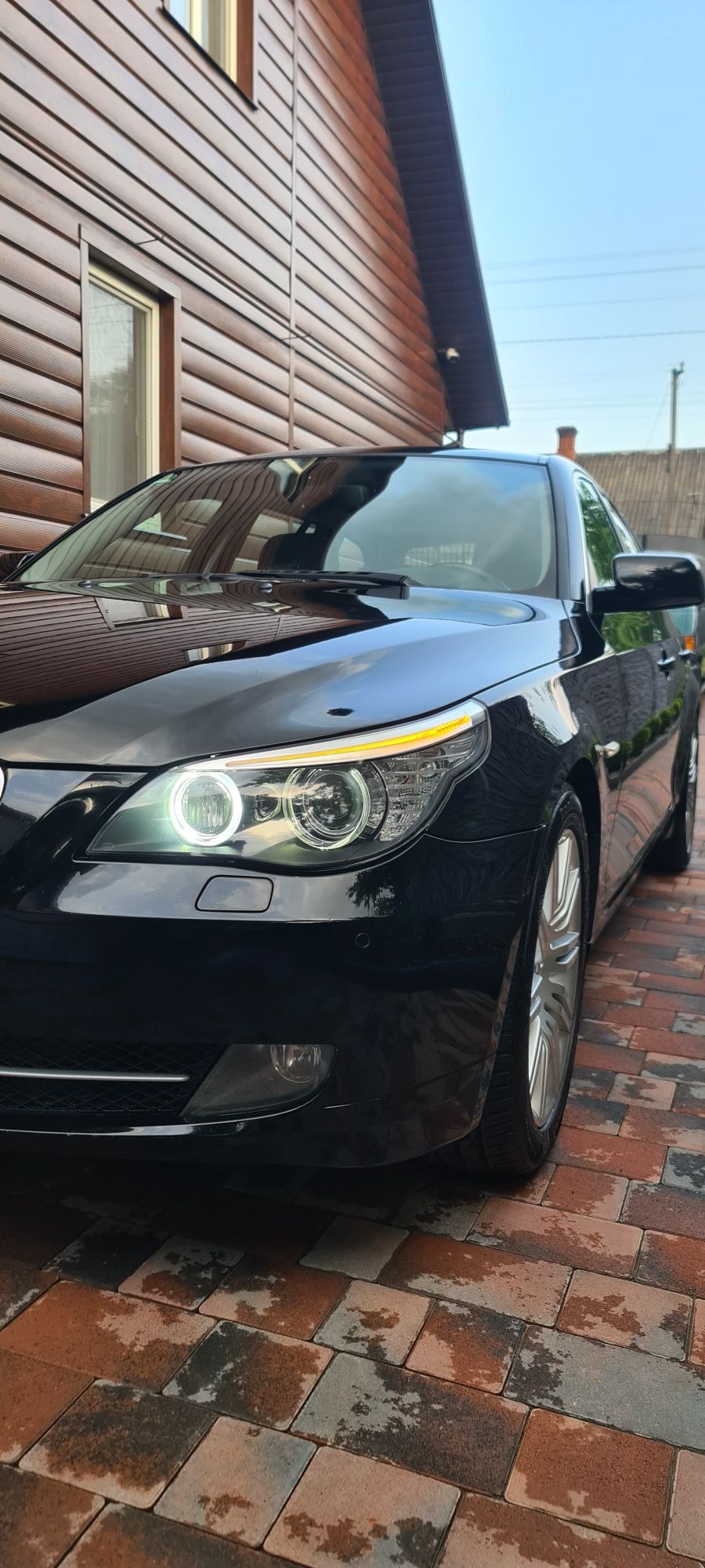 Продам BMW E 61 пригнану з Німеччини в ідеальному стані , обслужену