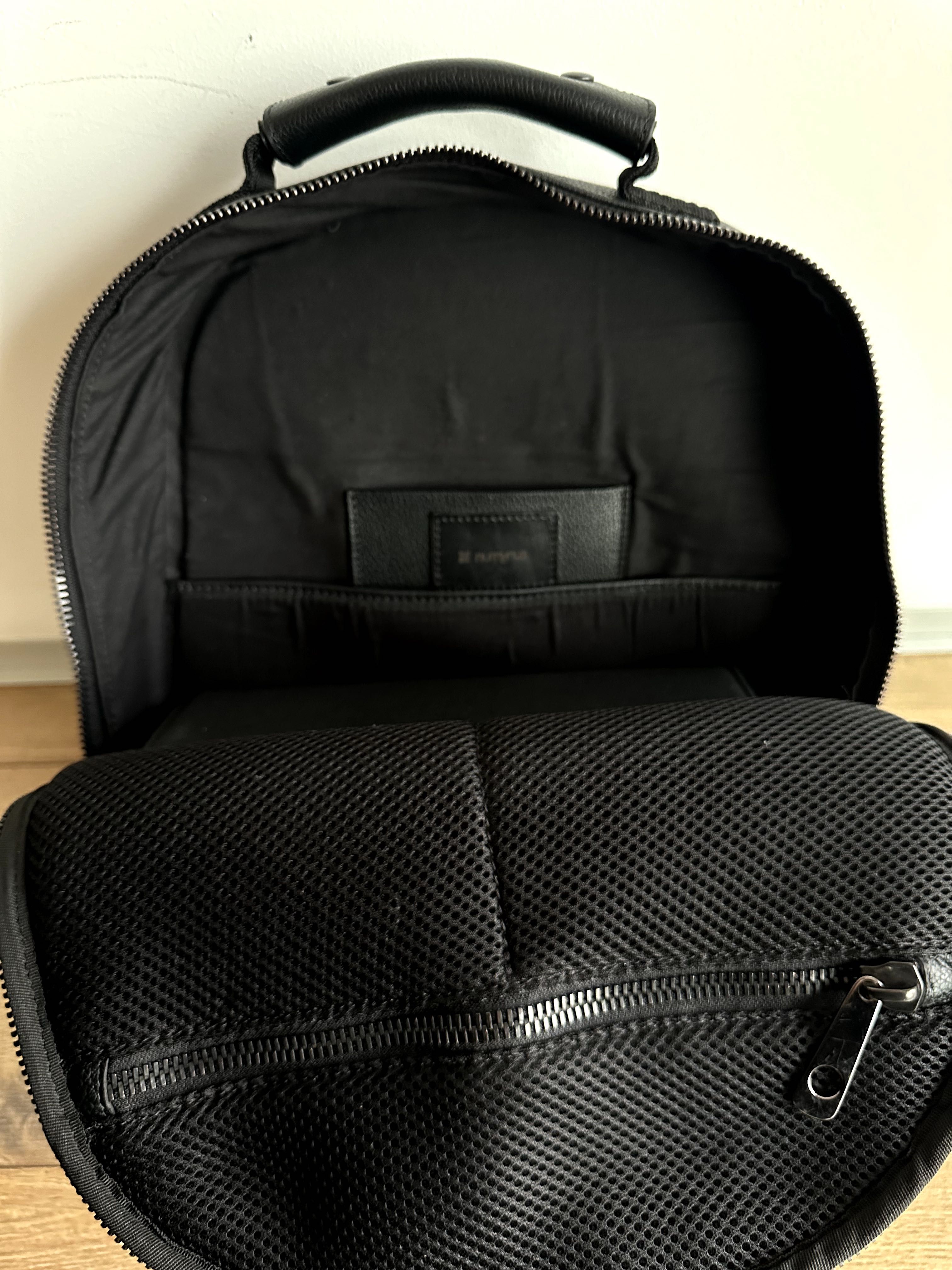Mochila NUMYNUS original pele genuina