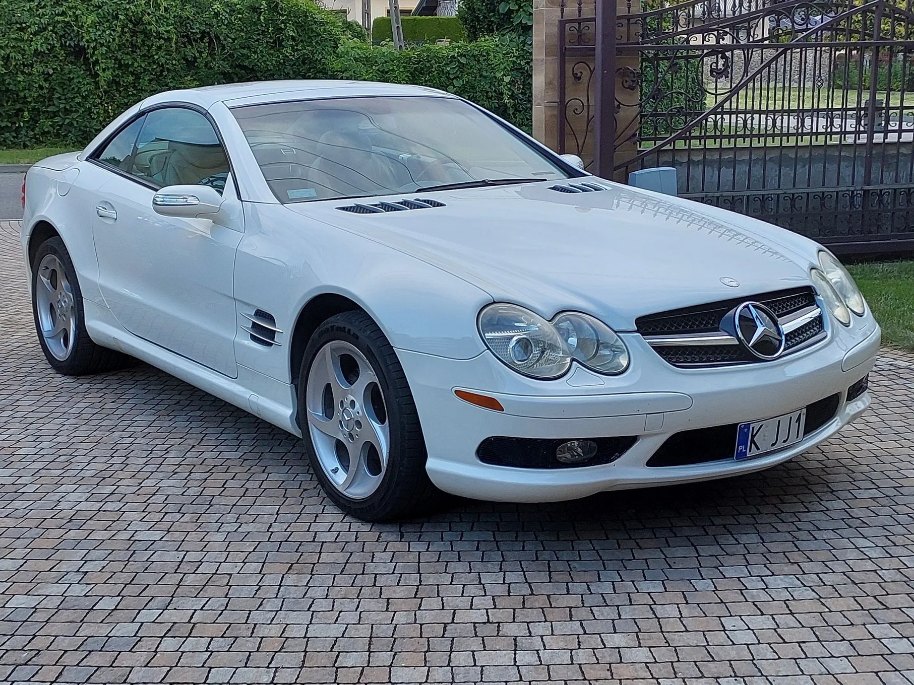 Mercedes-Benz SL Mercedes SL500 R230 V-8