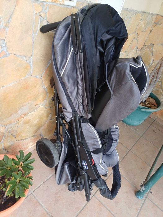 Carrinho para criança da chico