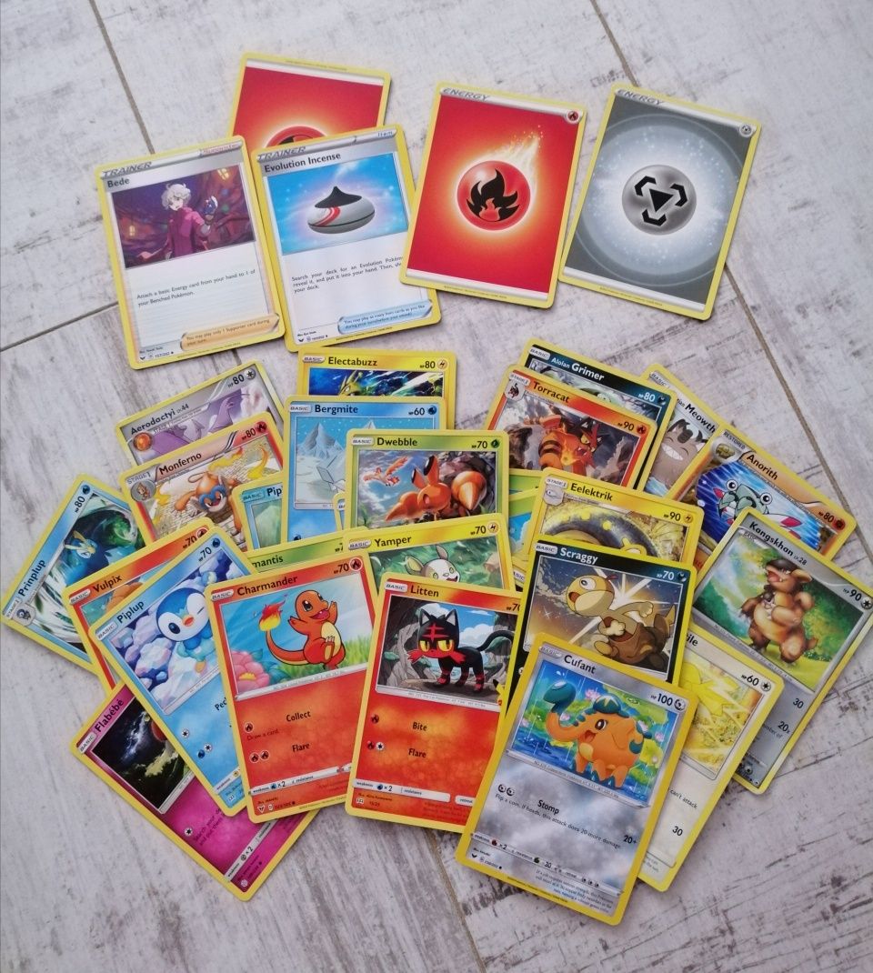 Zestaw kart Pokemon 40 sztuk oryginalne