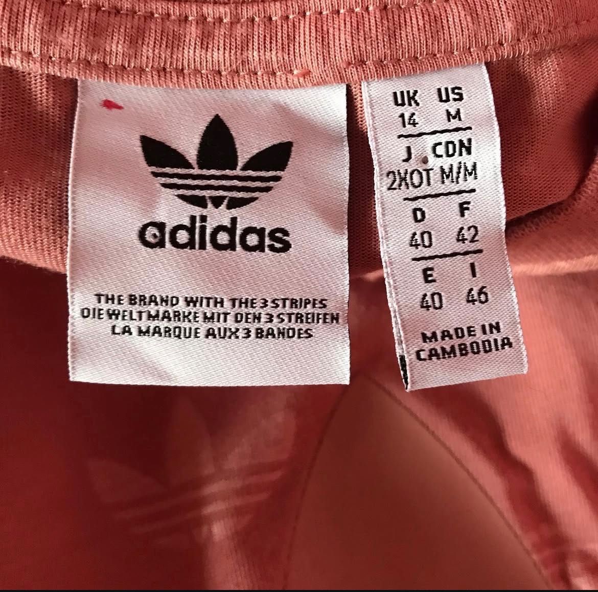 Жіноча футболка Adidas