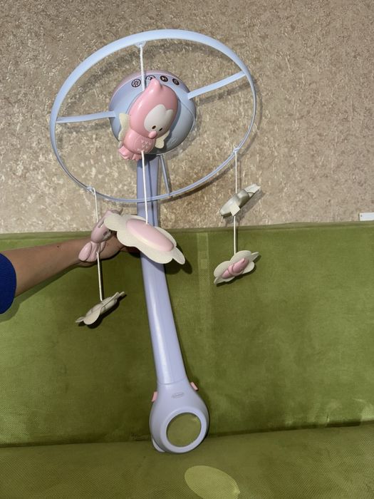 Музичний мобіль для дівчинки