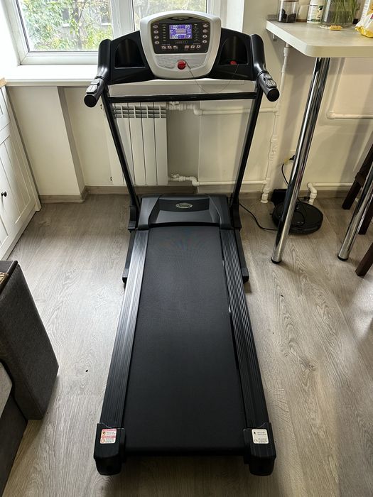 Продам усиленную беговую дорожку Stingray 8980i Audio 3.8