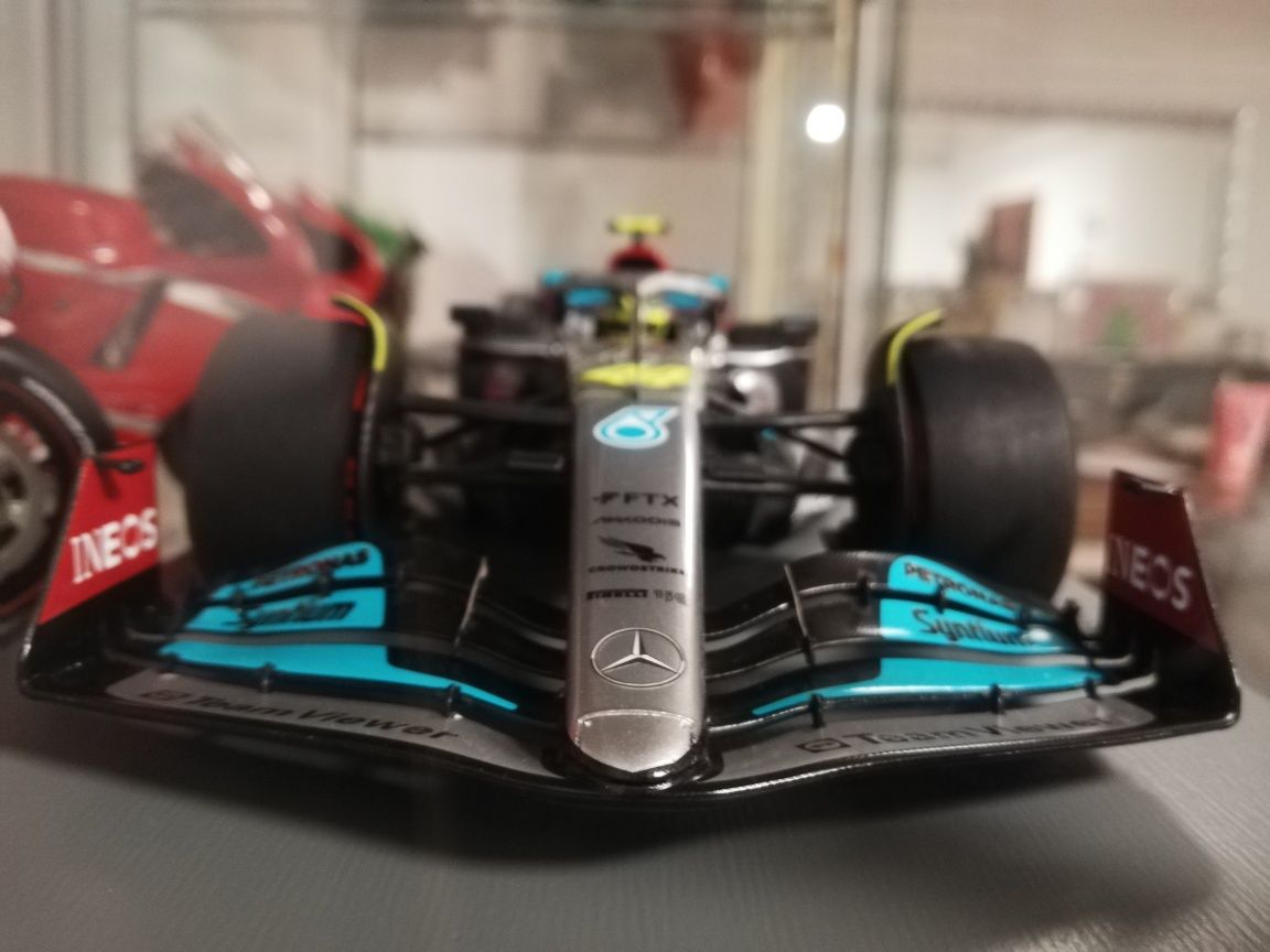 Miniatura F1 1/18 Mercedes Hamilton 2022 Spark Bahrain