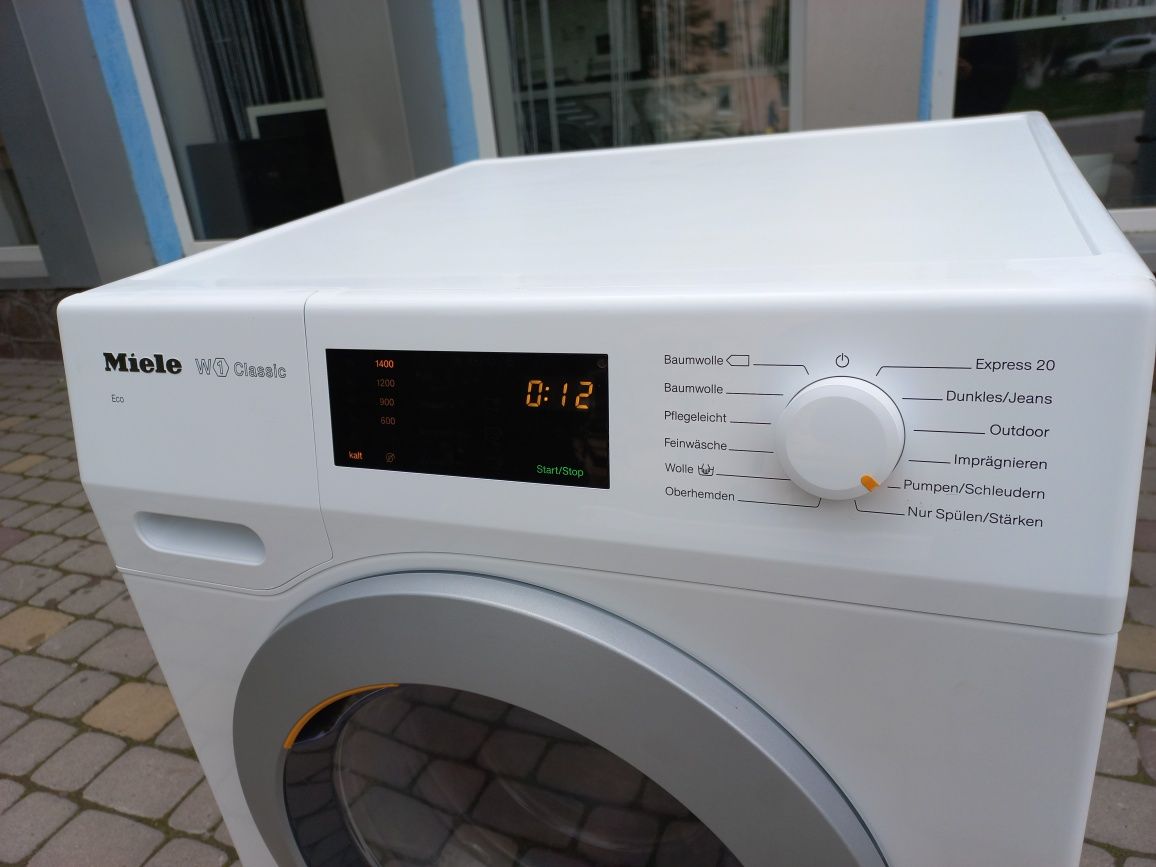 Пральна стиральная машина Miele  W1 WDB 030 WPS