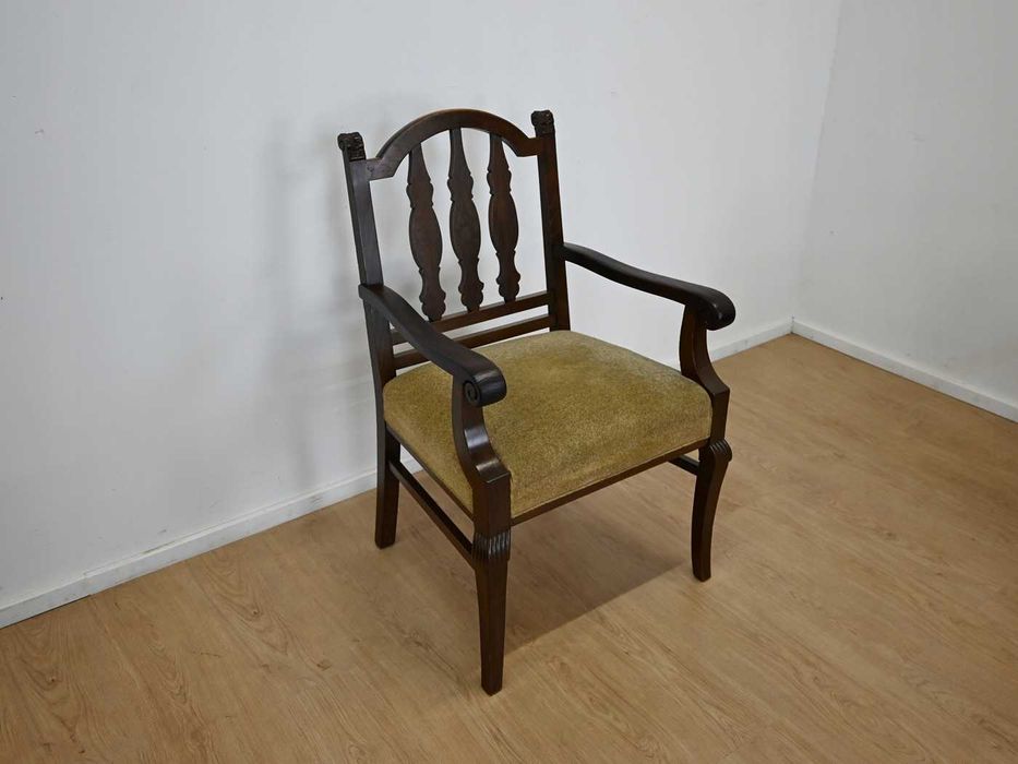 stoły stoliki krzesła fotele antyki stare meble po renowacji