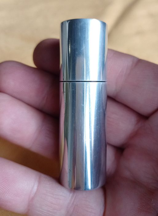 Запальничка бензинова