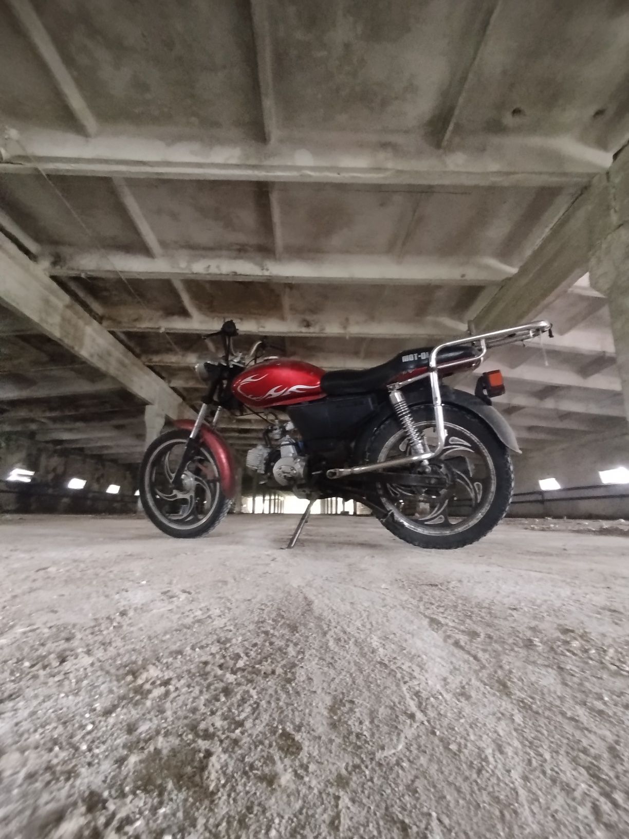 Alpha mustang 125