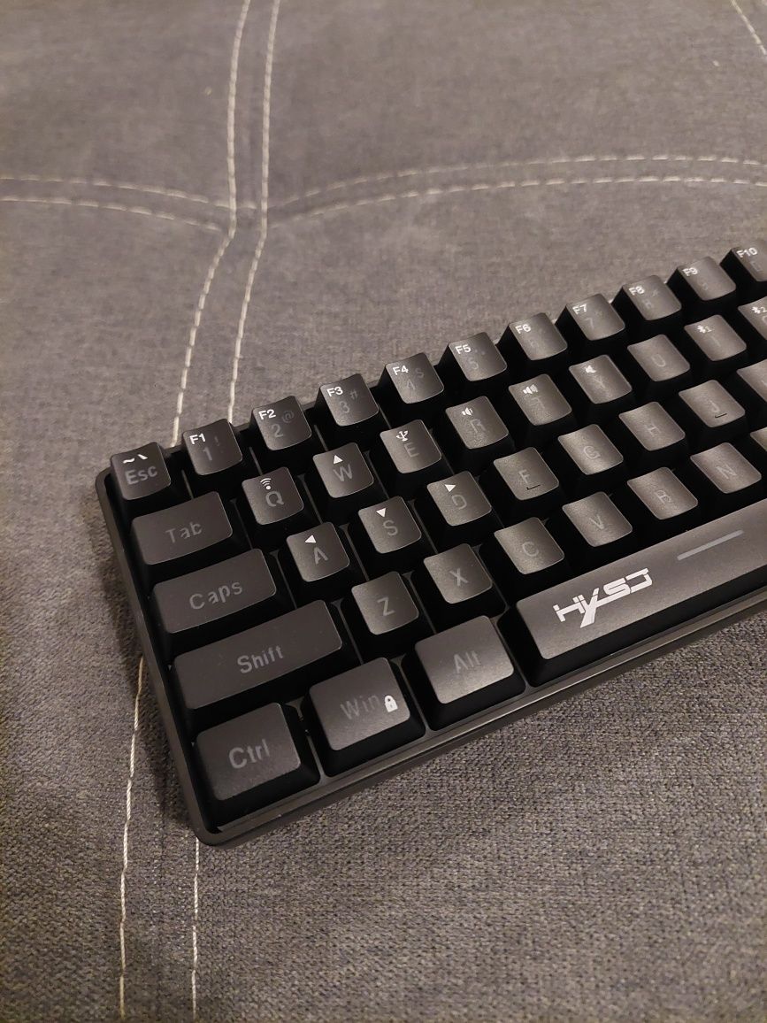 Teclado 61 Keys RGB