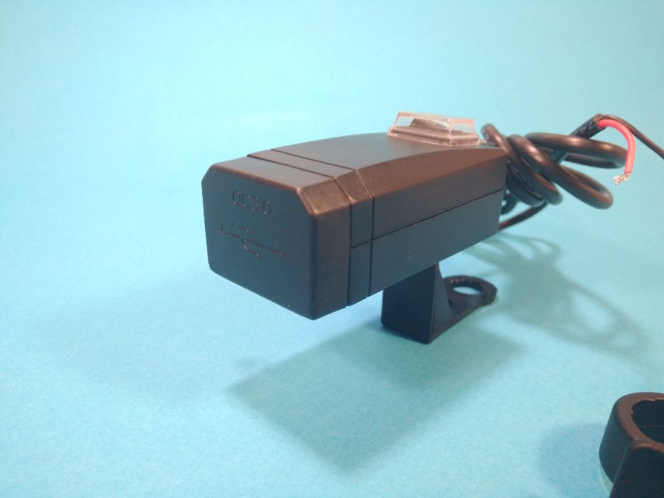 Мото зарядное устройство USB 3.0 на руль / корпус - Zicai ZG-8001