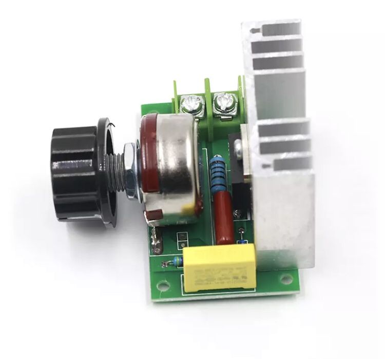 Симисторный регулятор напряжения на переменном токе, 220 В, 4000 Вт,