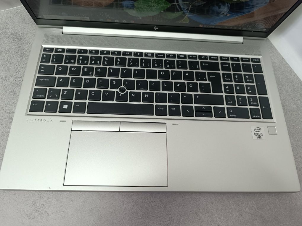 Сенсорний ноутбук HP EliteBook 850 G7/i5-10310U/32/256/15.5 " Full HD