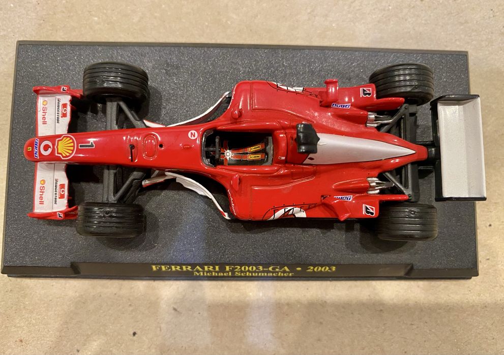 Коллекционая автомодель Ferrari F2003-GA